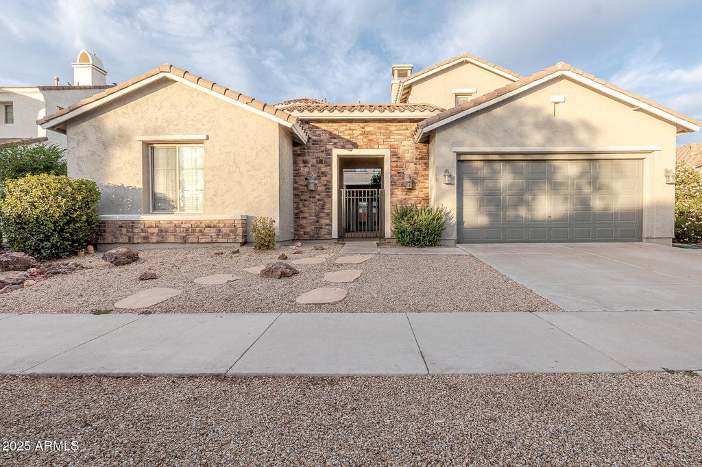 Photo of 173 S 172nd Drive, Goodyear, AZ 85338 (MLS # 6949056)