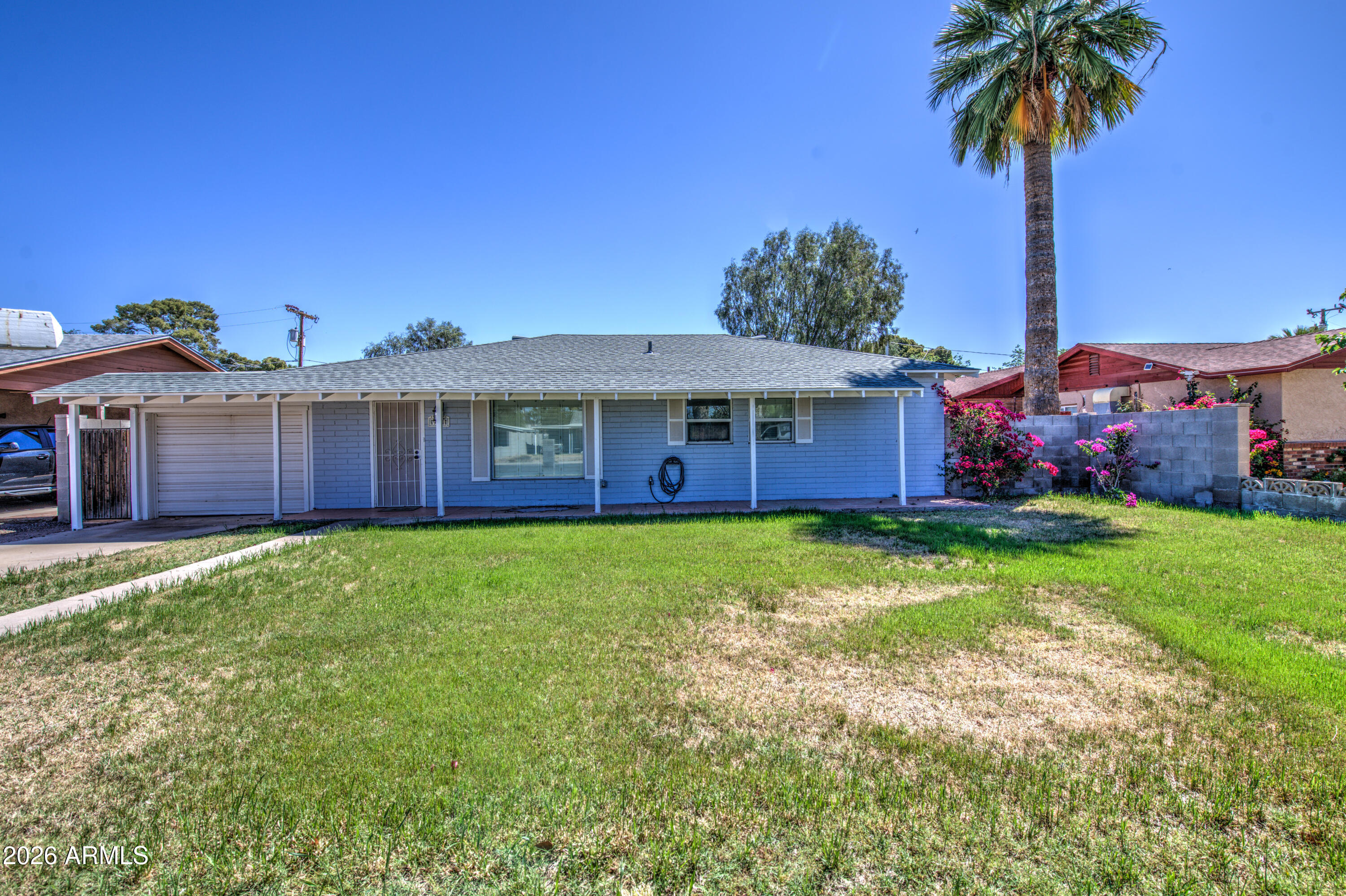 914 N CAMERON Avenue