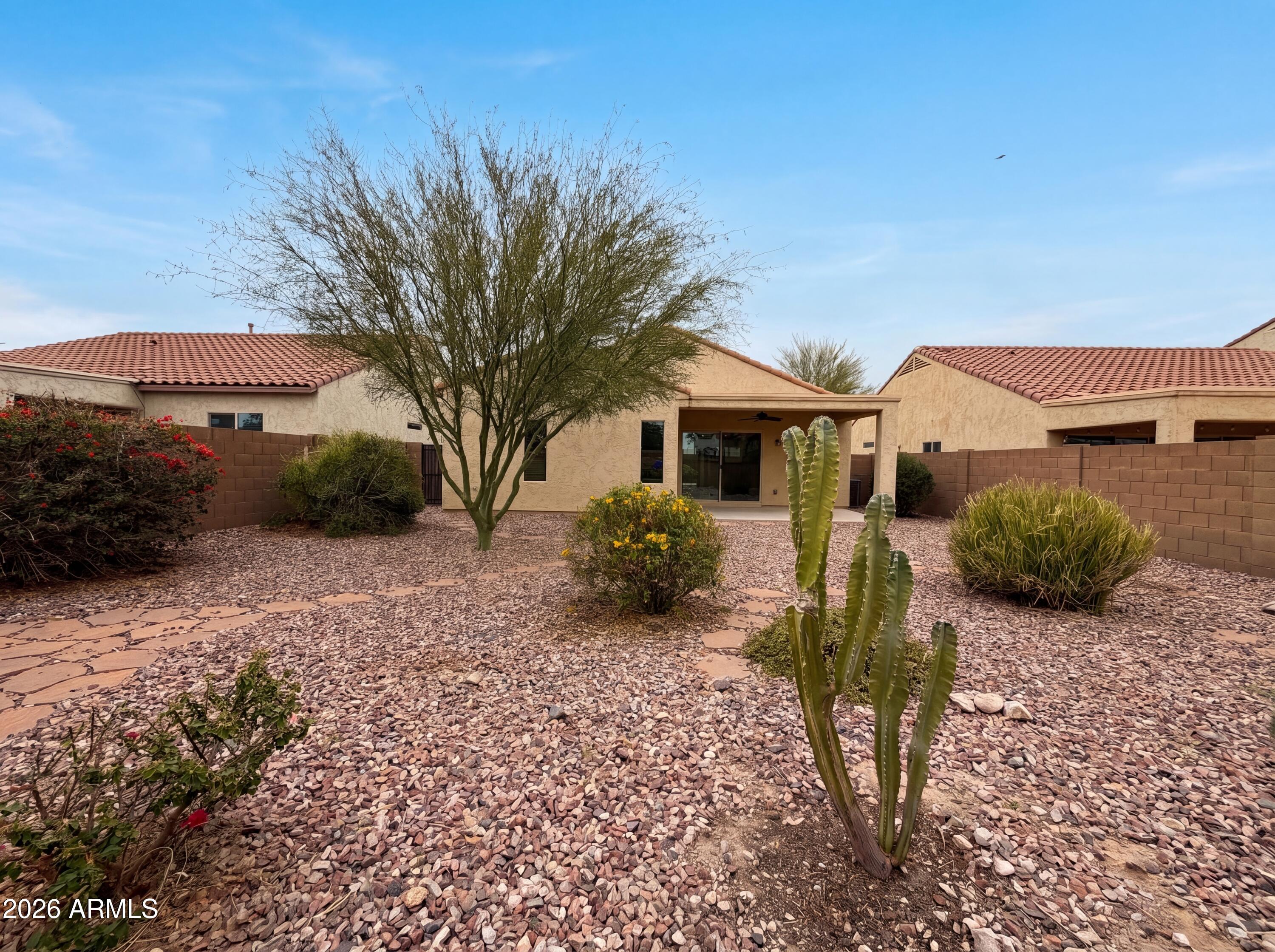 5458 W MONTEBELLO Way