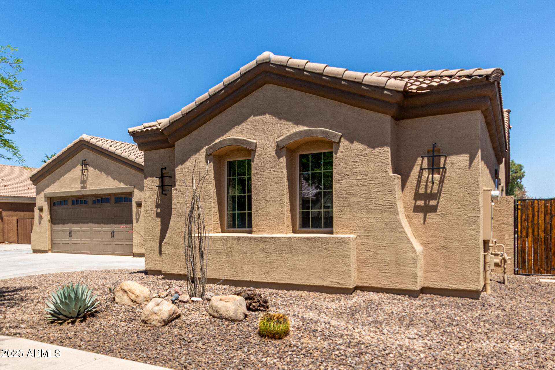 Homes 3 21284 E CAMACHO Road
