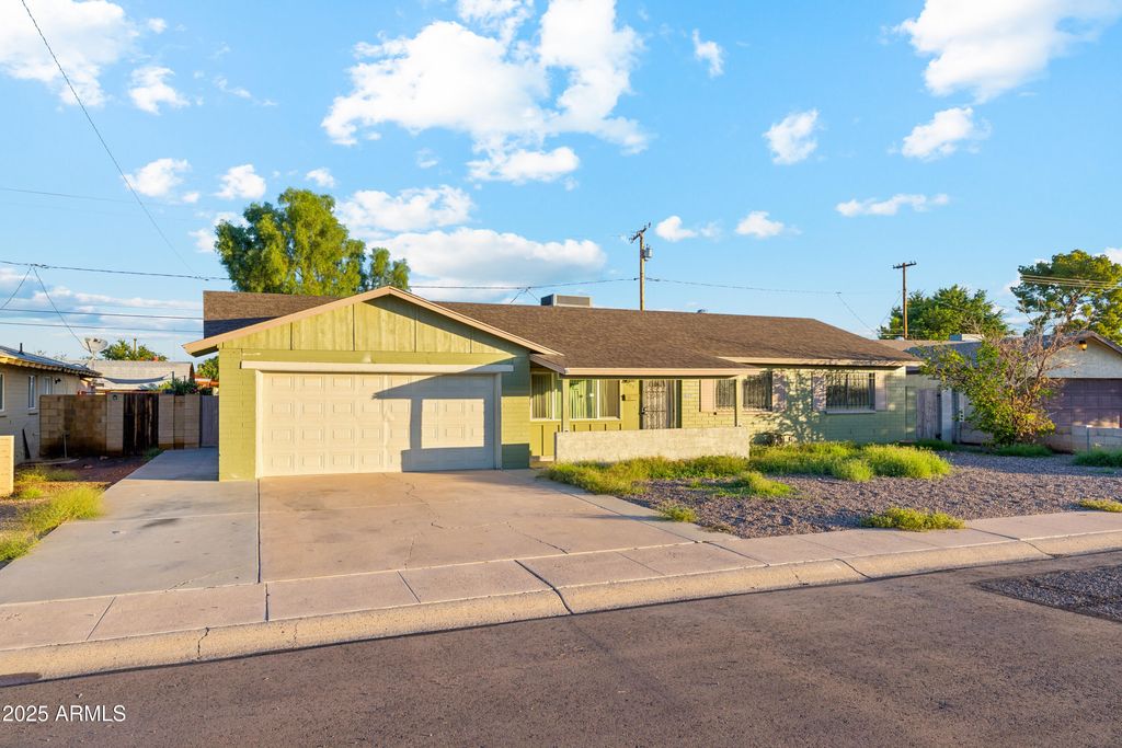 Photo of 4004 W Myrtle Avenue, Phoenix, AZ 85051 (MLS # 6934741)