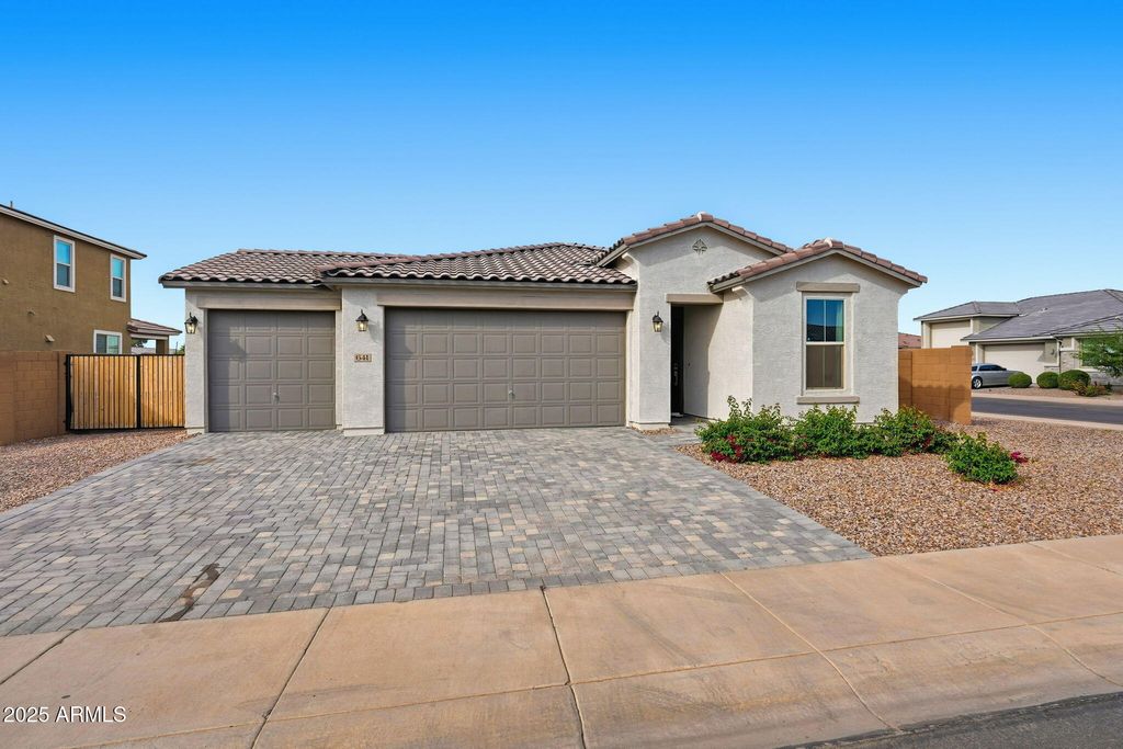 Photo of 641 S Davidson Lane, Casa Grande, AZ 85122 (MLS # 6948093)