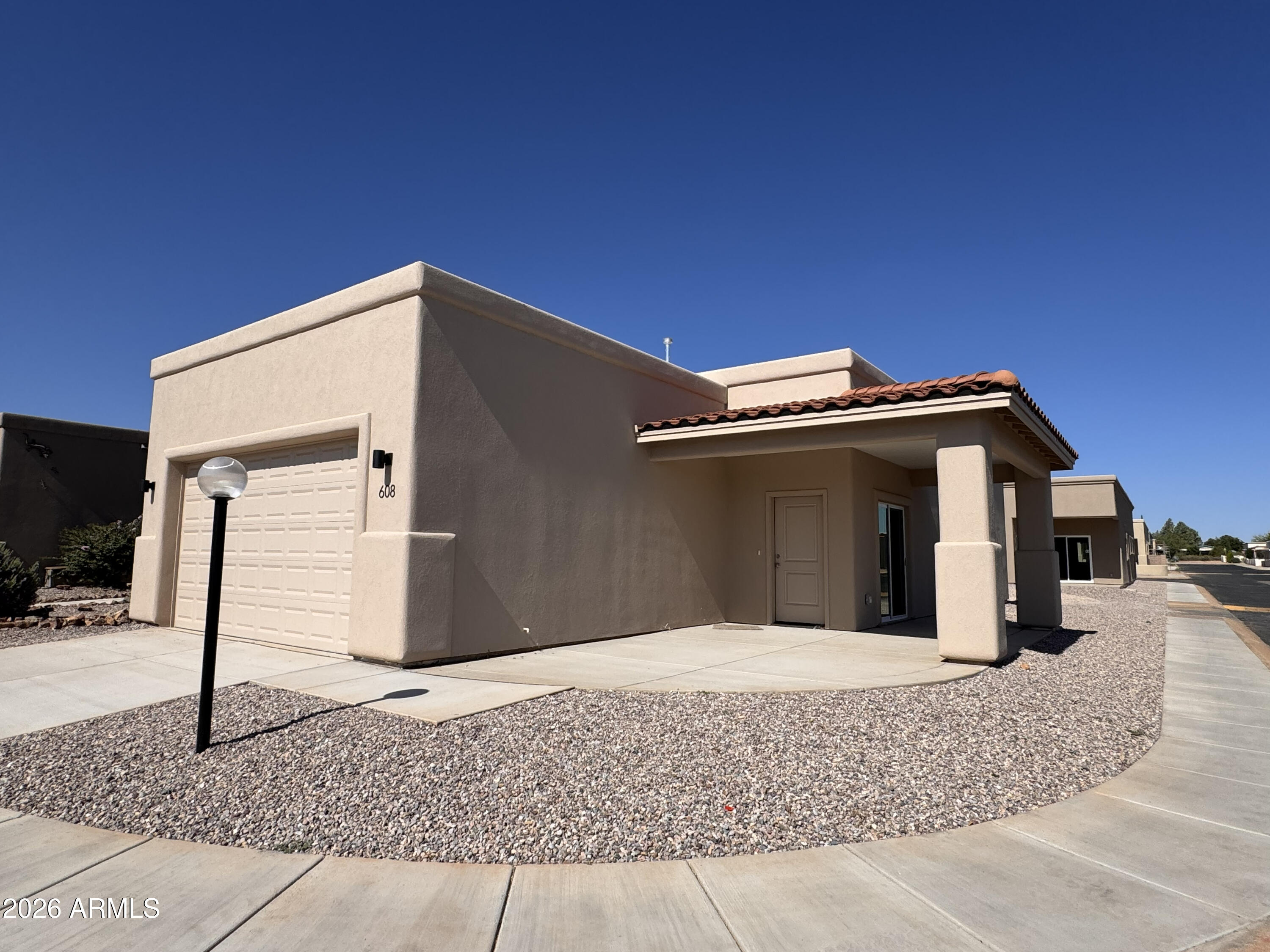 608 S Clubhouse Lane