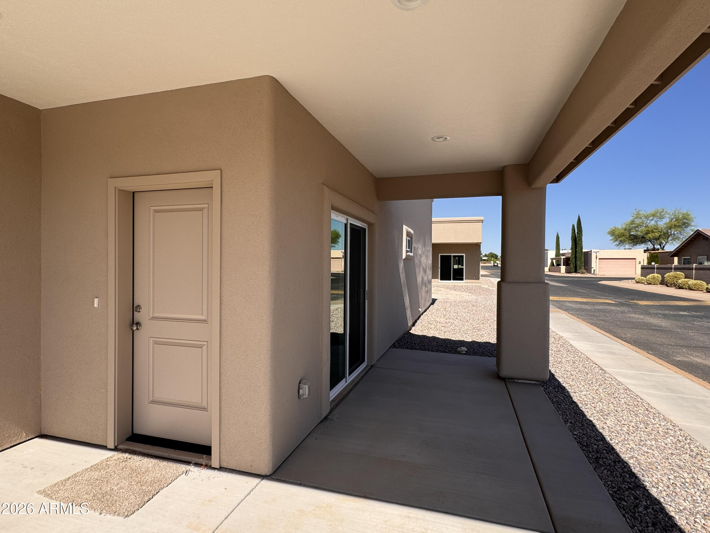 608 S Clubhouse Lane