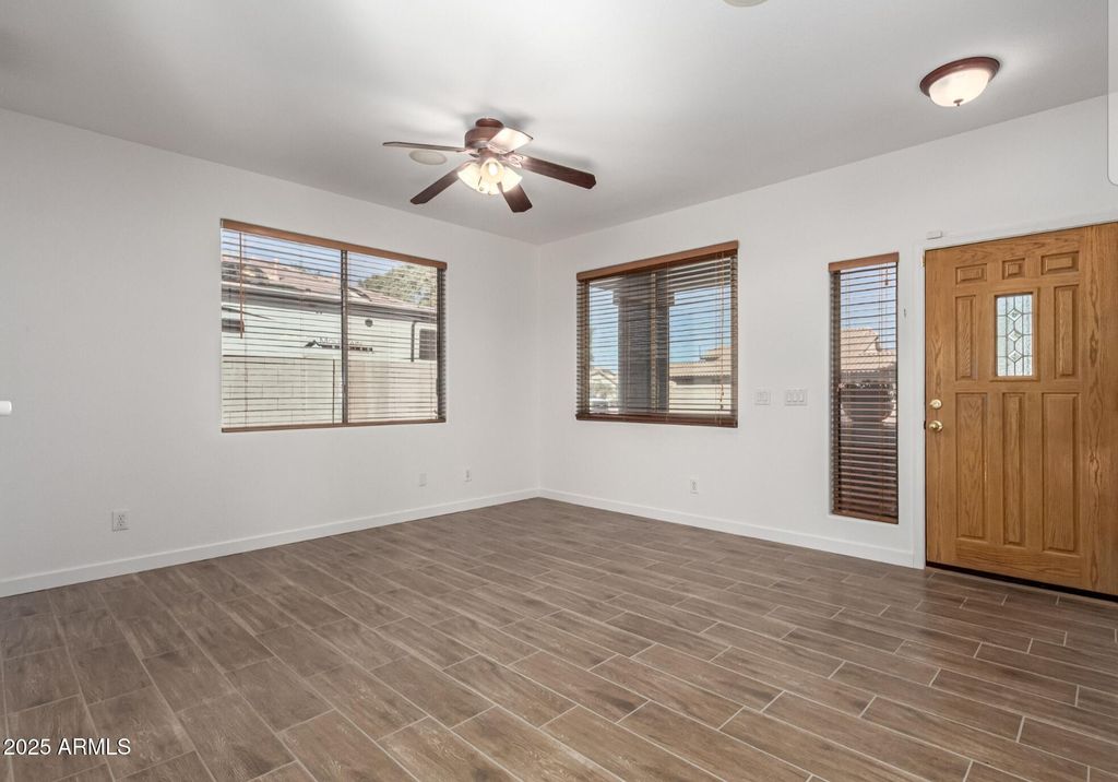 Photo of 8676 N 96th Lane, Peoria, AZ 85345 (MLS # 6920011)