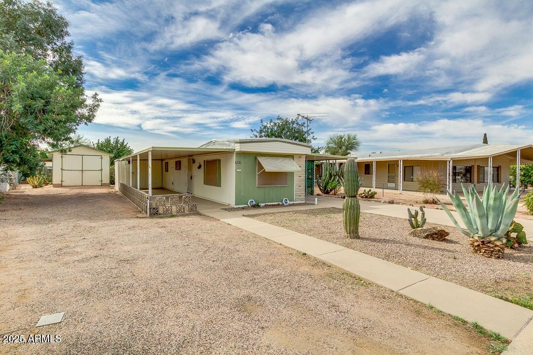 9303 E EDGEWOOD Avenue