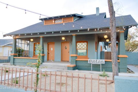 Photo of 1502 W Monroe Street, Phoenix, AZ 85007 (MLS # 6990515)