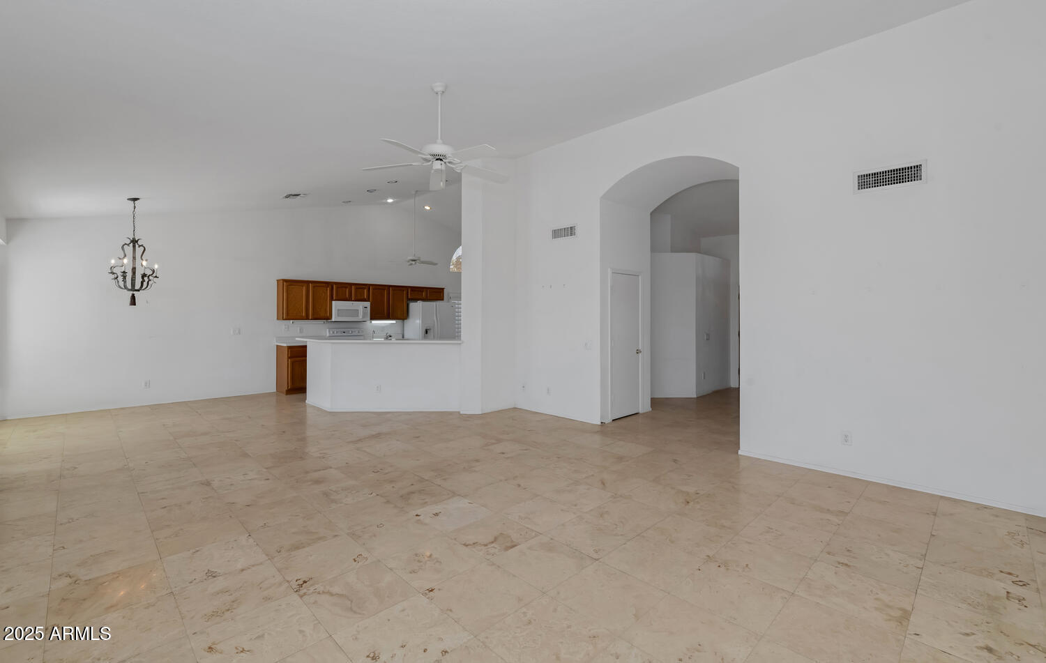 10023 E ARROWVALE Drive