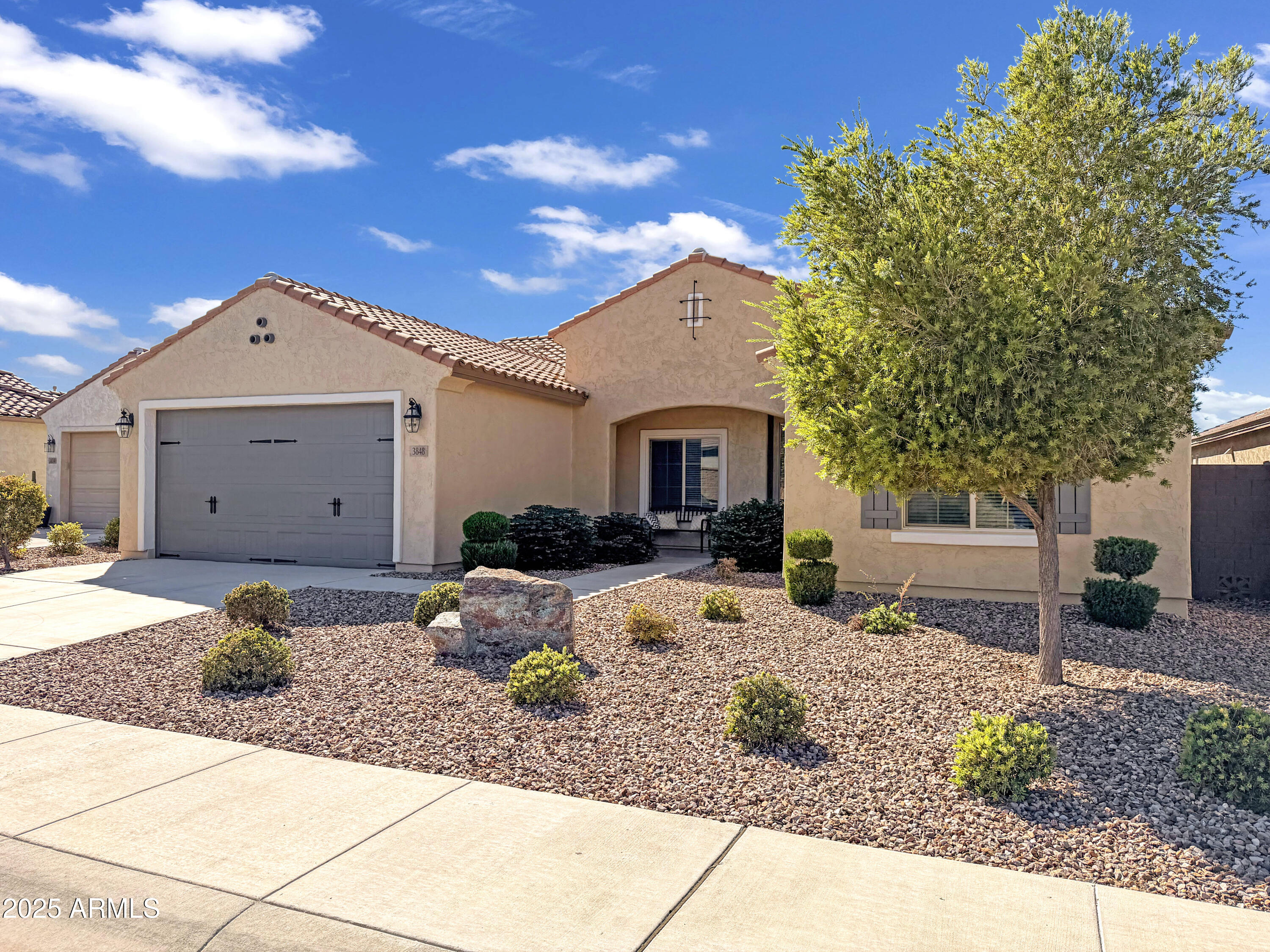 3848 N HUNTINGTON Drive