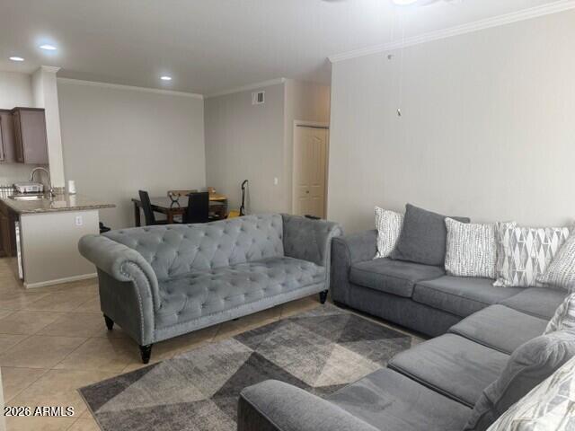 Properties 2 16013 S DESERT FOOTHILLS Parkway 1120
