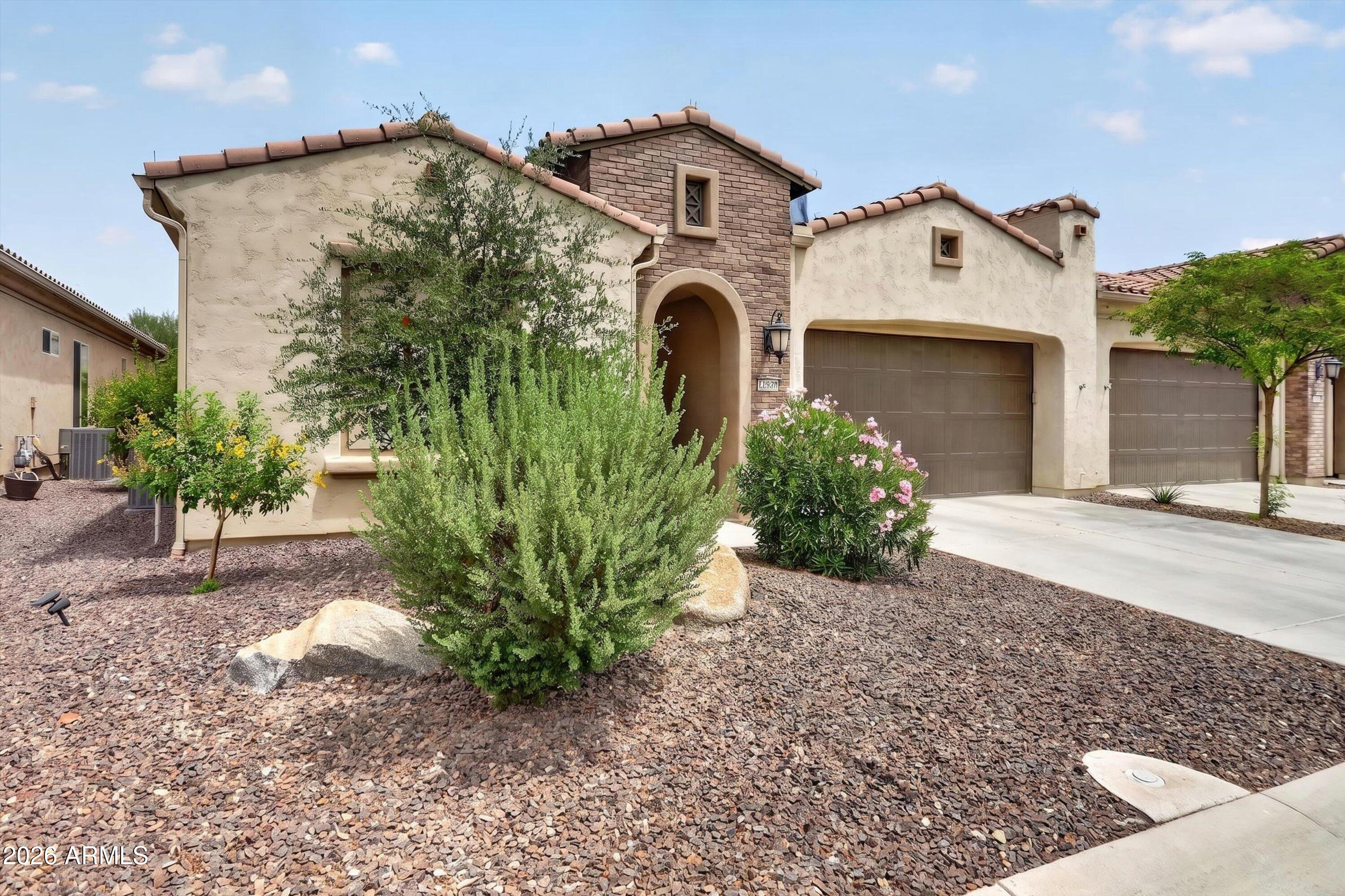 16948 W PALM Lane