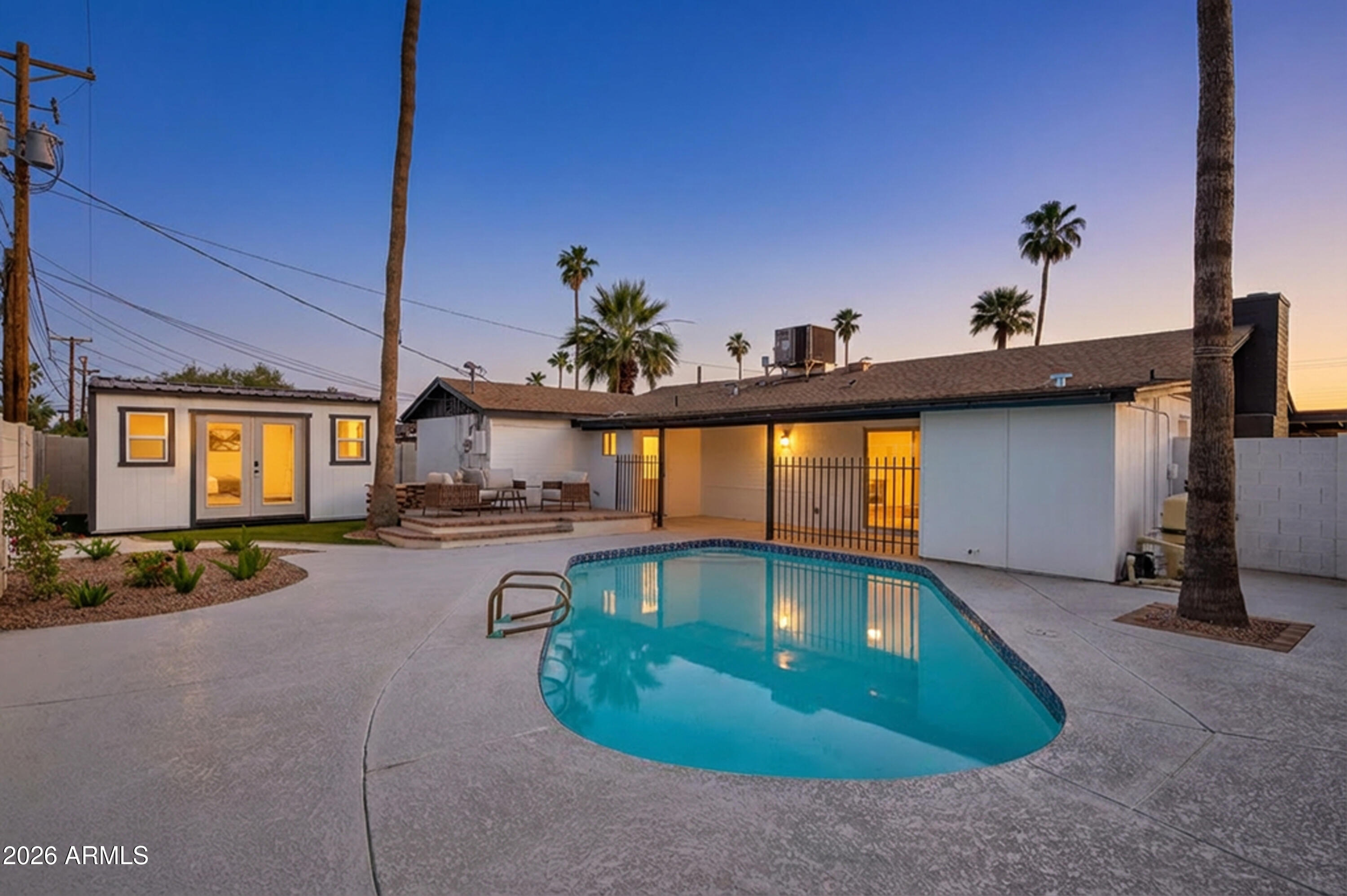 6932 E LATHAM Street