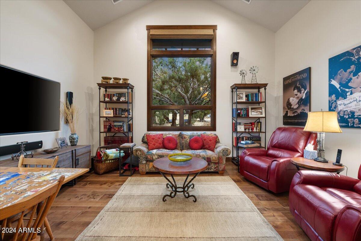 TALKING ROCK RANCH PHASE 2-C LOT 30 CONT. 1.07AC SEC 22-16-3W M&P 49/64-65 - Residential