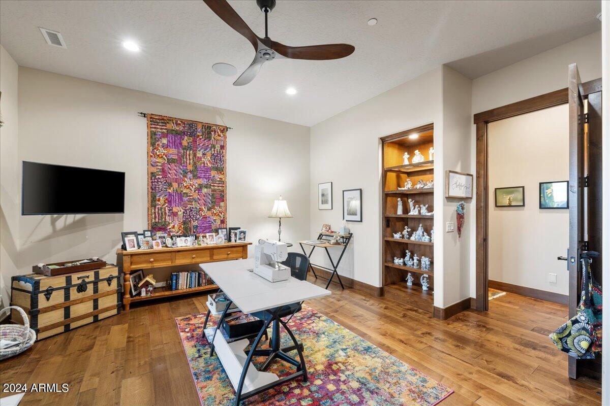 TALKING ROCK RANCH PHASE 2-C LOT 30 CONT. 1.07AC SEC 22-16-3W M&P 49/64-65 - Residential