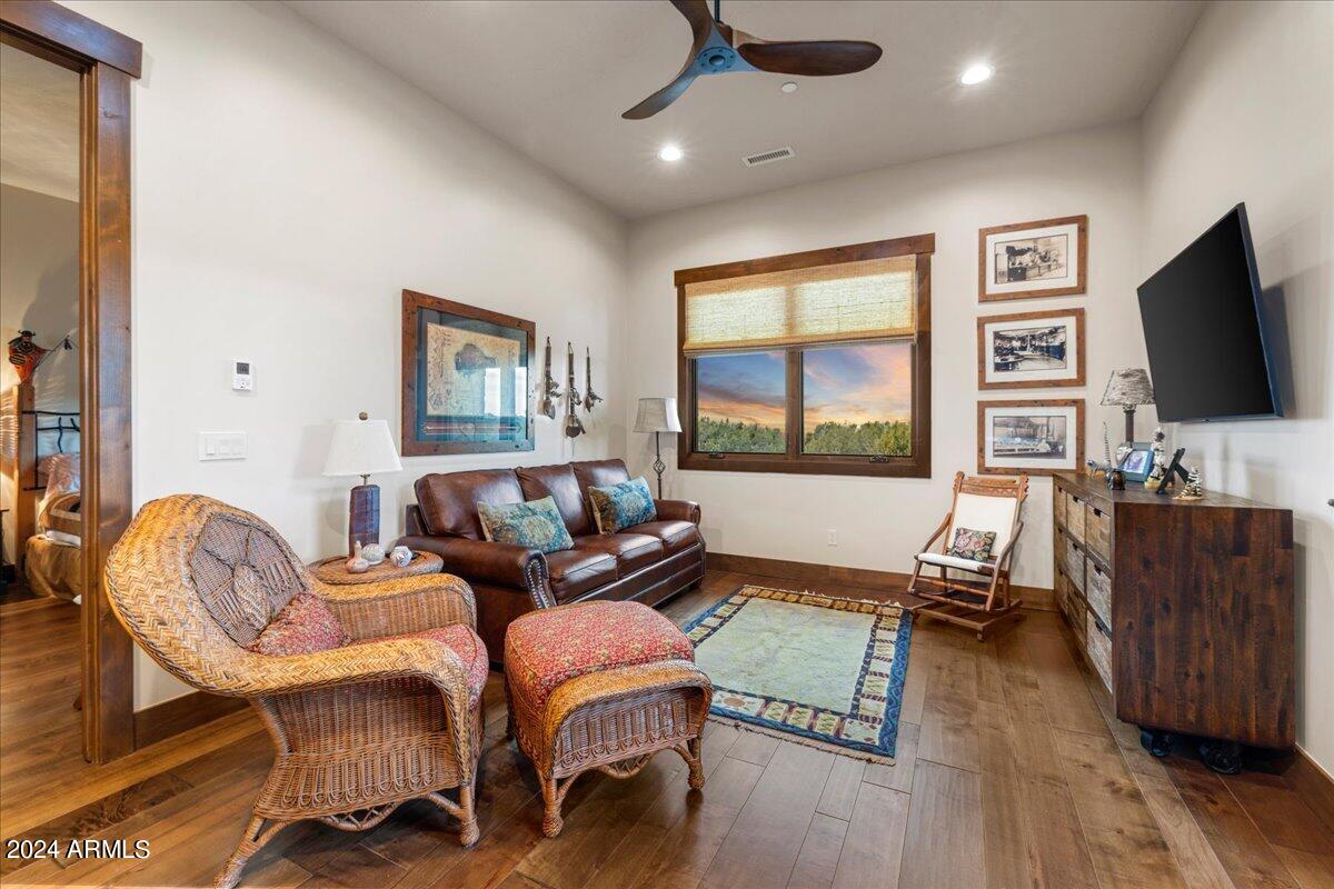 TALKING ROCK RANCH PHASE 2-C LOT 30 CONT. 1.07AC SEC 22-16-3W M&P 49/64-65 - Residential
