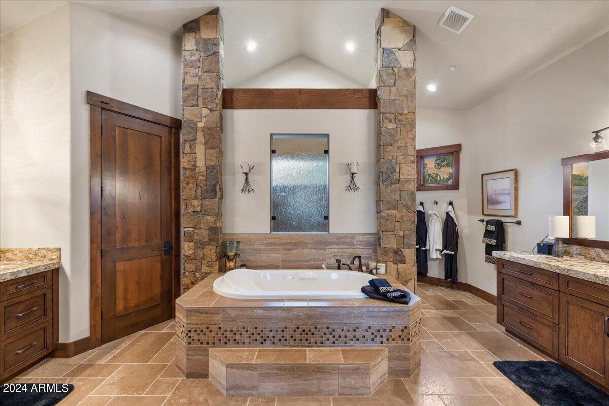 TALKING ROCK RANCH PHASE 2-C LOT 30 CONT. 1.07AC SEC 22-16-3W M&P 49/64-65 - Residential