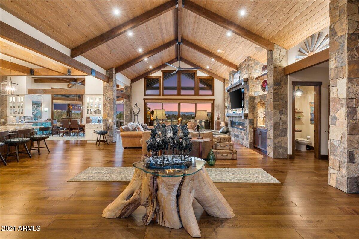 TALKING ROCK RANCH PHASE 2-C LOT 30 CONT. 1.07AC SEC 22-16-3W M&P 49/64-65 - Residential