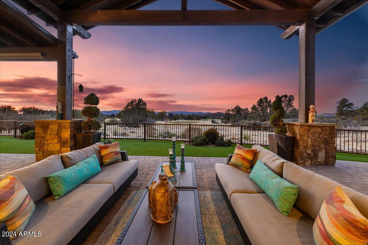 TALKING ROCK RANCH PHASE 2-C LOT 30 CONT. 1.07AC SEC 22-16-3W M&P 49/64-65 - Residential
