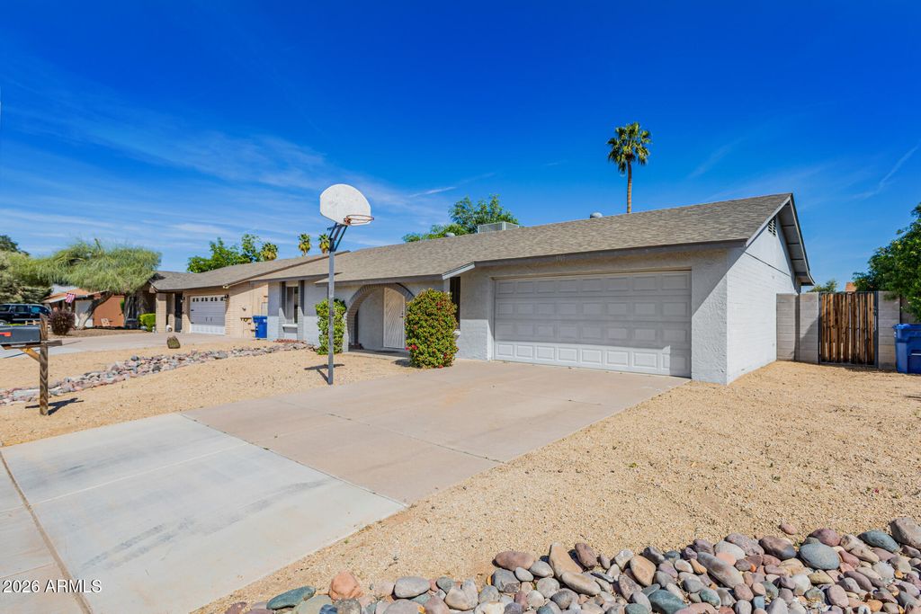 Photo of 3109 N Pennington Drive, Chandler, AZ 85224 (MLS # 6991479)