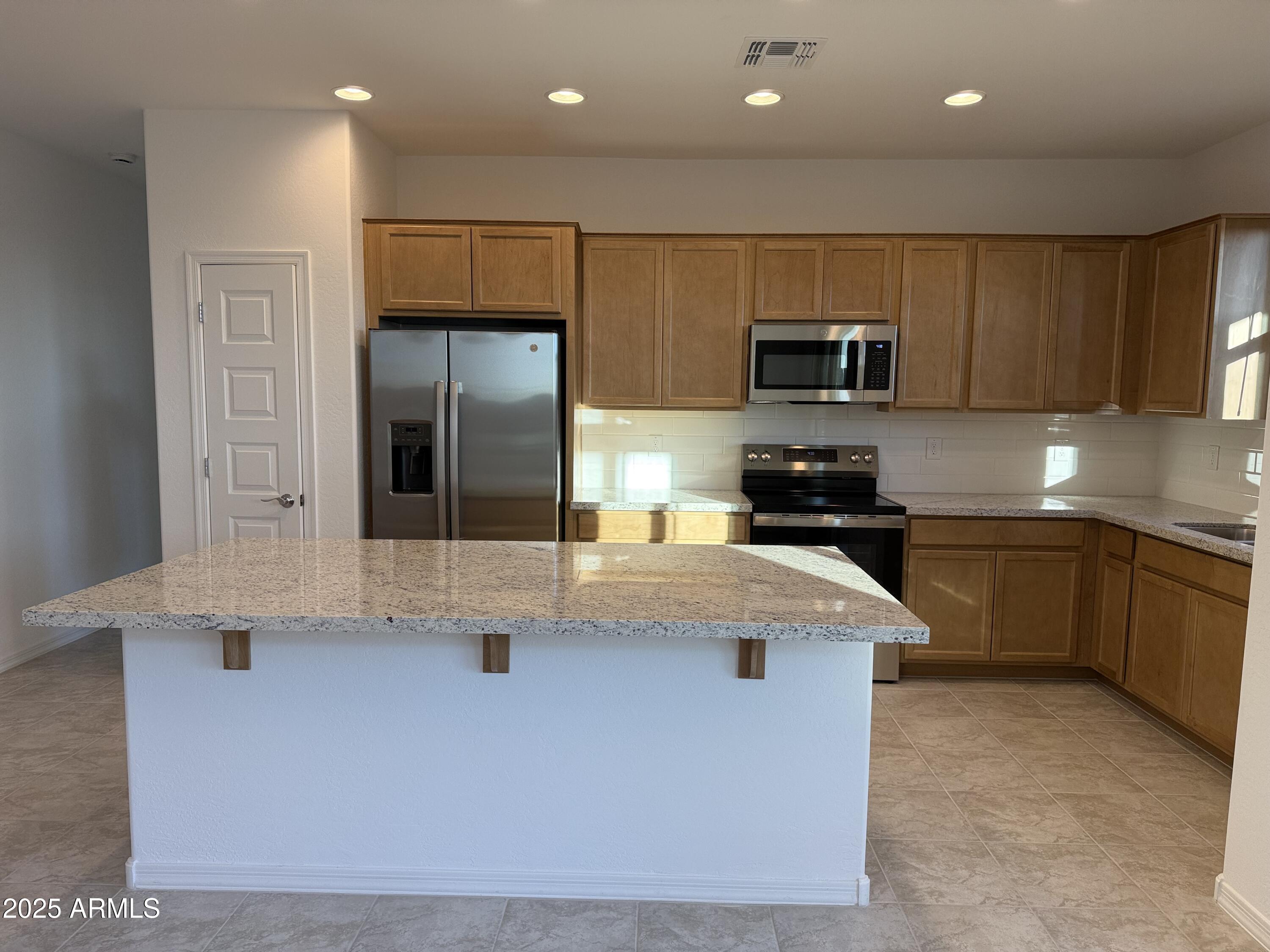 9973 W MITCHELL Avenue