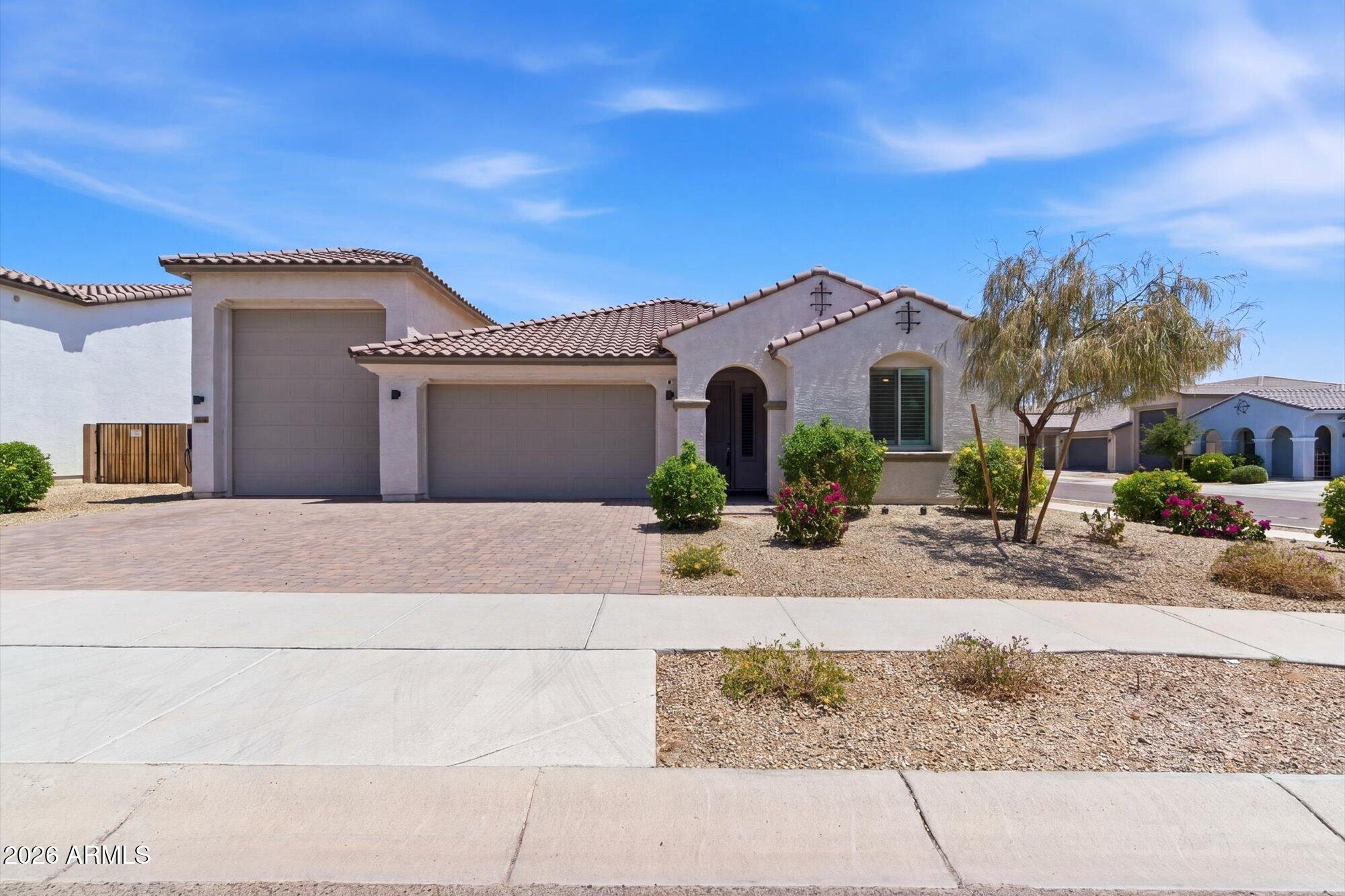 25601 N 140TH Lane