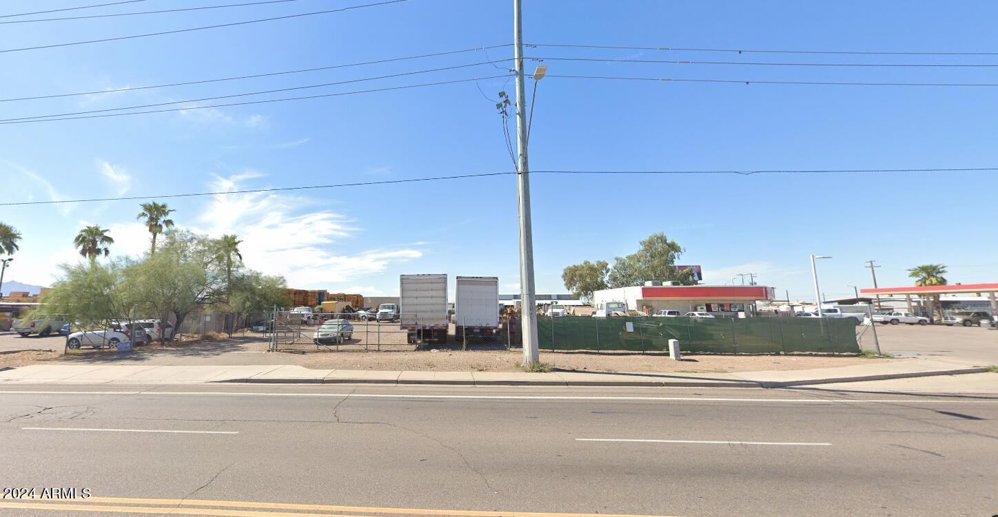 2830 S 35TH Avenue -