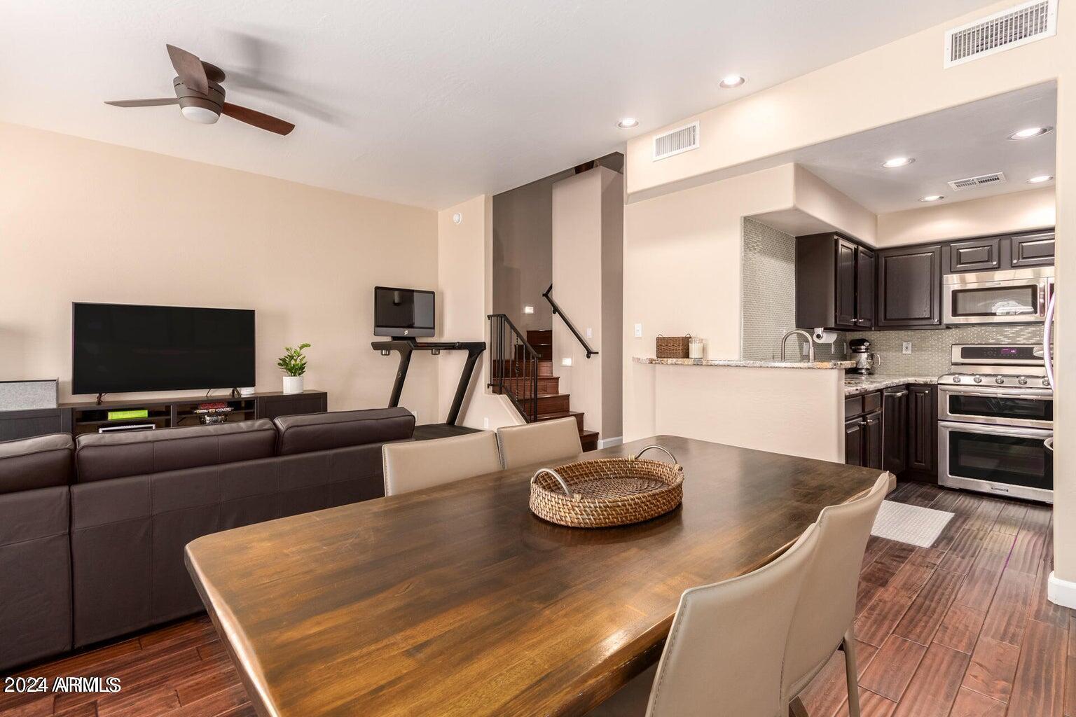 5015 E Cheyenne Drive 23