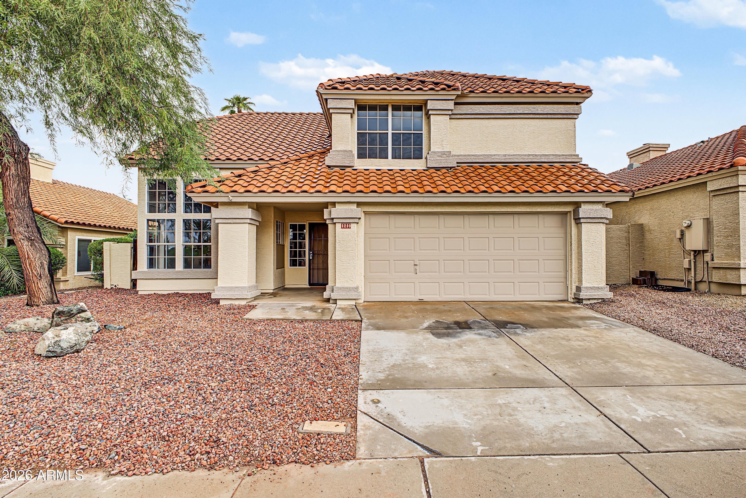 1210 E AMBERWOOD Drive