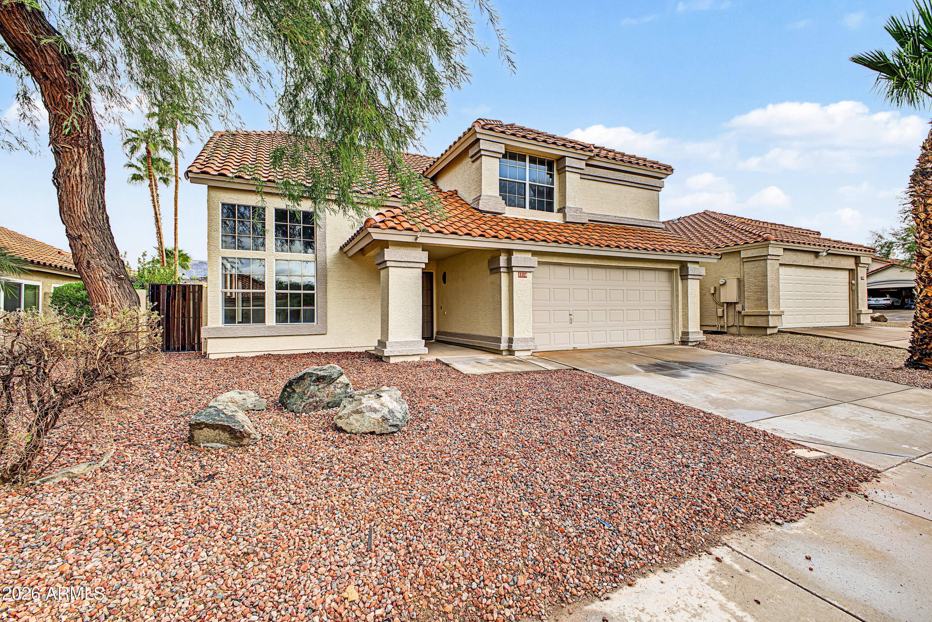 1210 E AMBERWOOD Drive