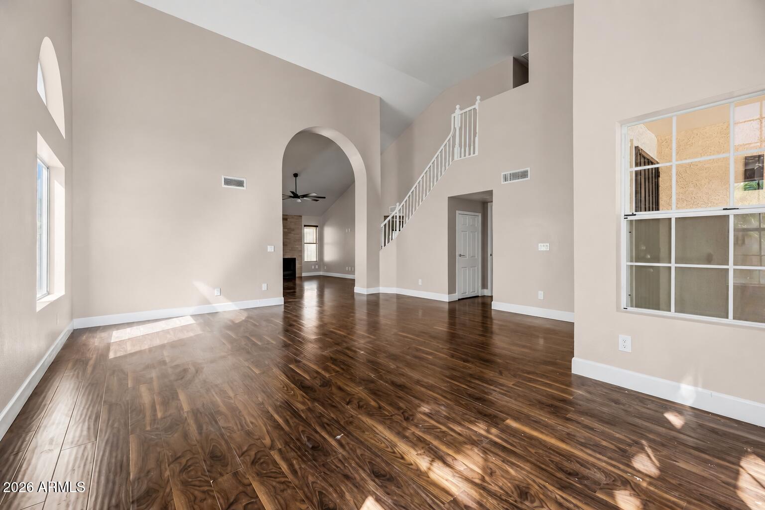 1210 E AMBERWOOD Drive