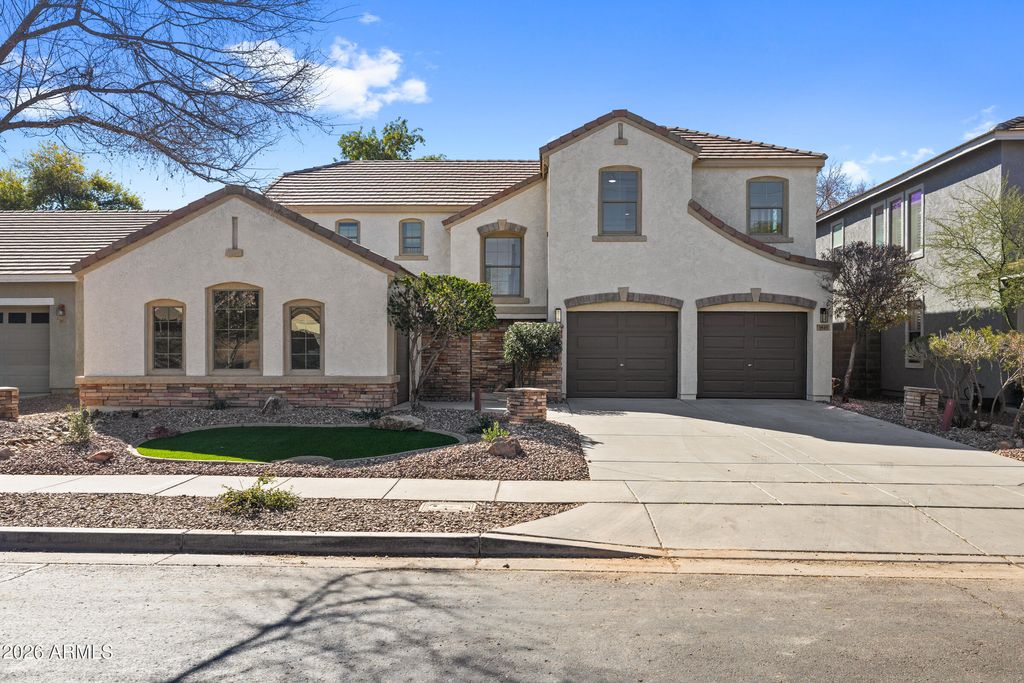 Photo of 3845 E Yeager Drive, Gilbert, AZ 85295 (MLS # 6975967)
