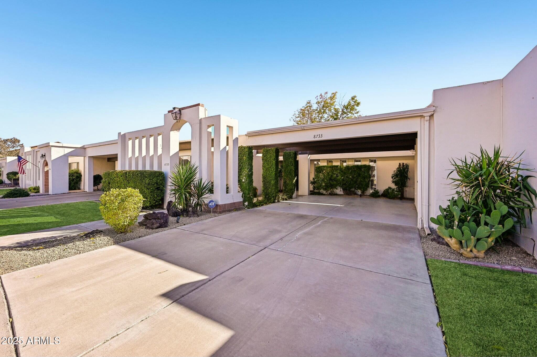 8733 E VIA DE VIVA --