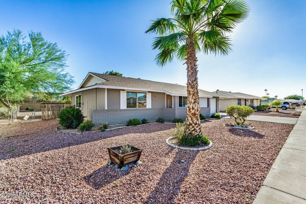 Photo of 9325 W Arrowhead Drive #0, Sun City, AZ 85351 (MLS # 6927983)