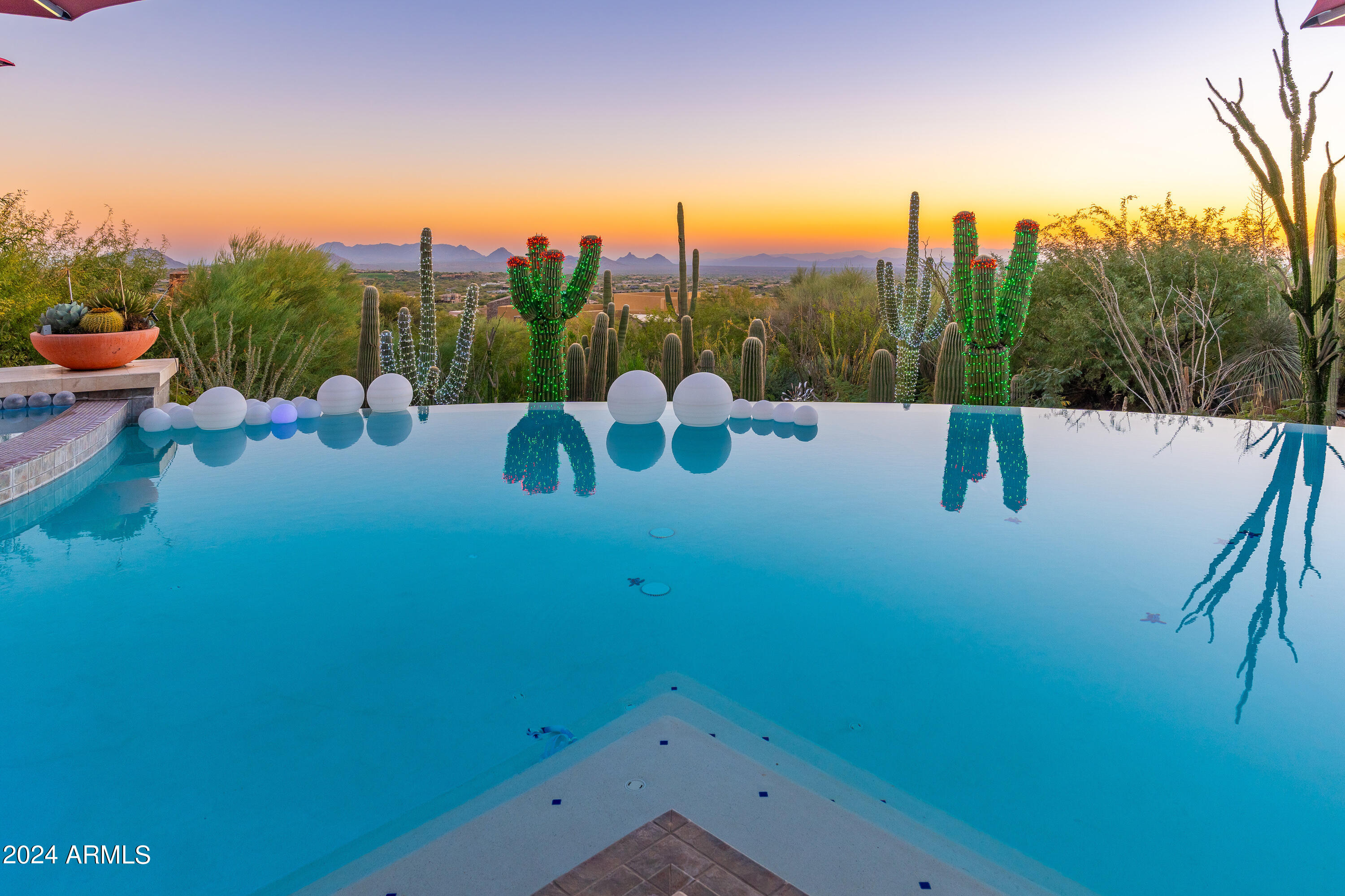 DESERT MOUNTAIN - Residential