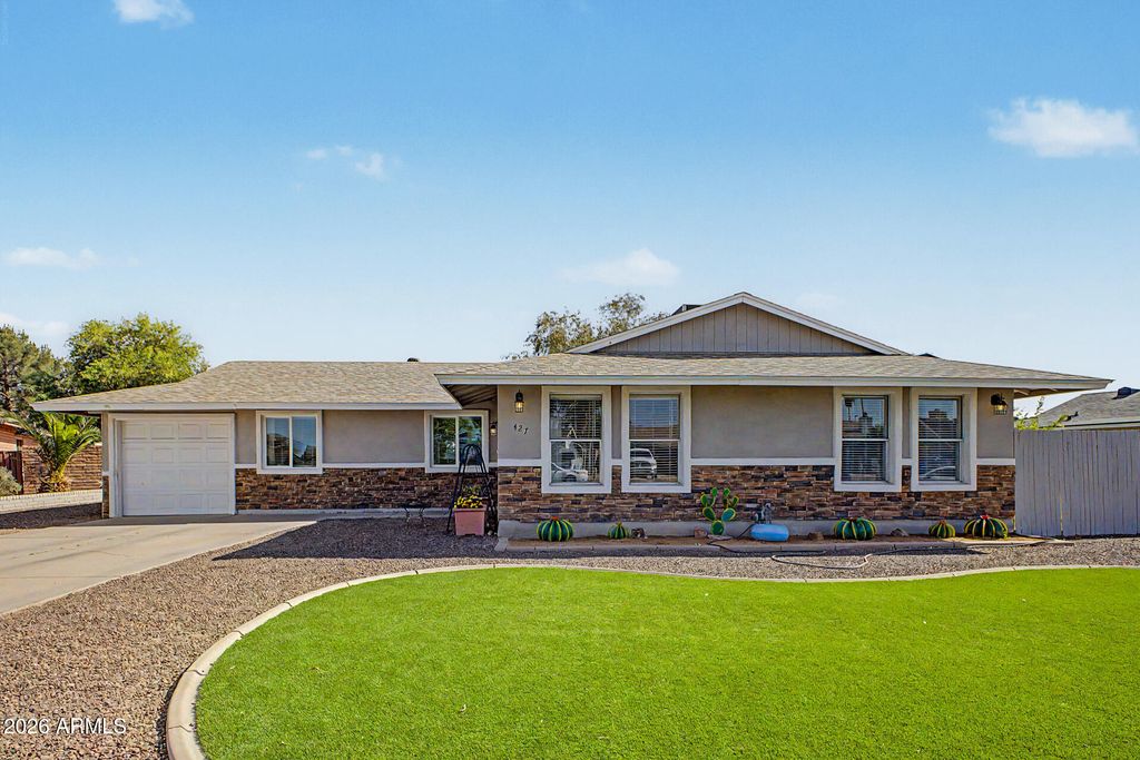 Photo of 427 W Spur Avenue, Gilbert, AZ 85233 (MLS # 7029414)