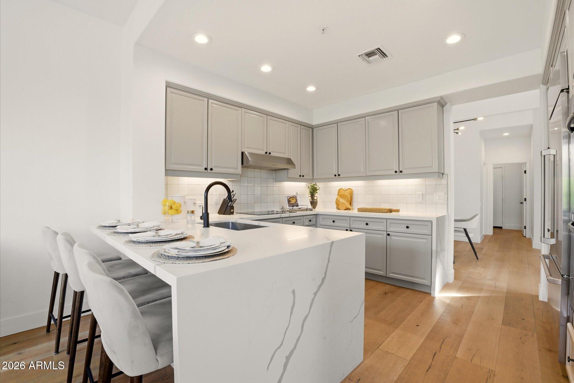 8989 N GAINEY CENTER Drive 101