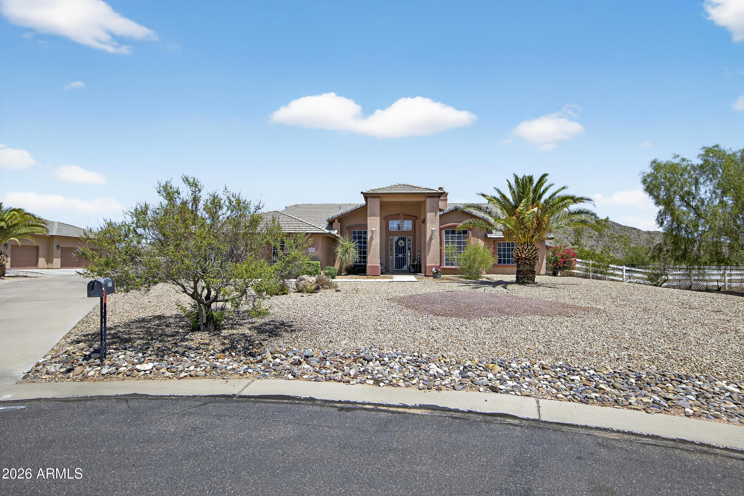 9370 W WEAVER Circle