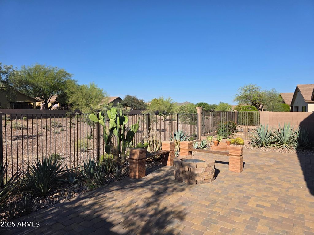 Photo of 1742 W Owens Way, Anthem, AZ 85086 (MLS # 6878430)
