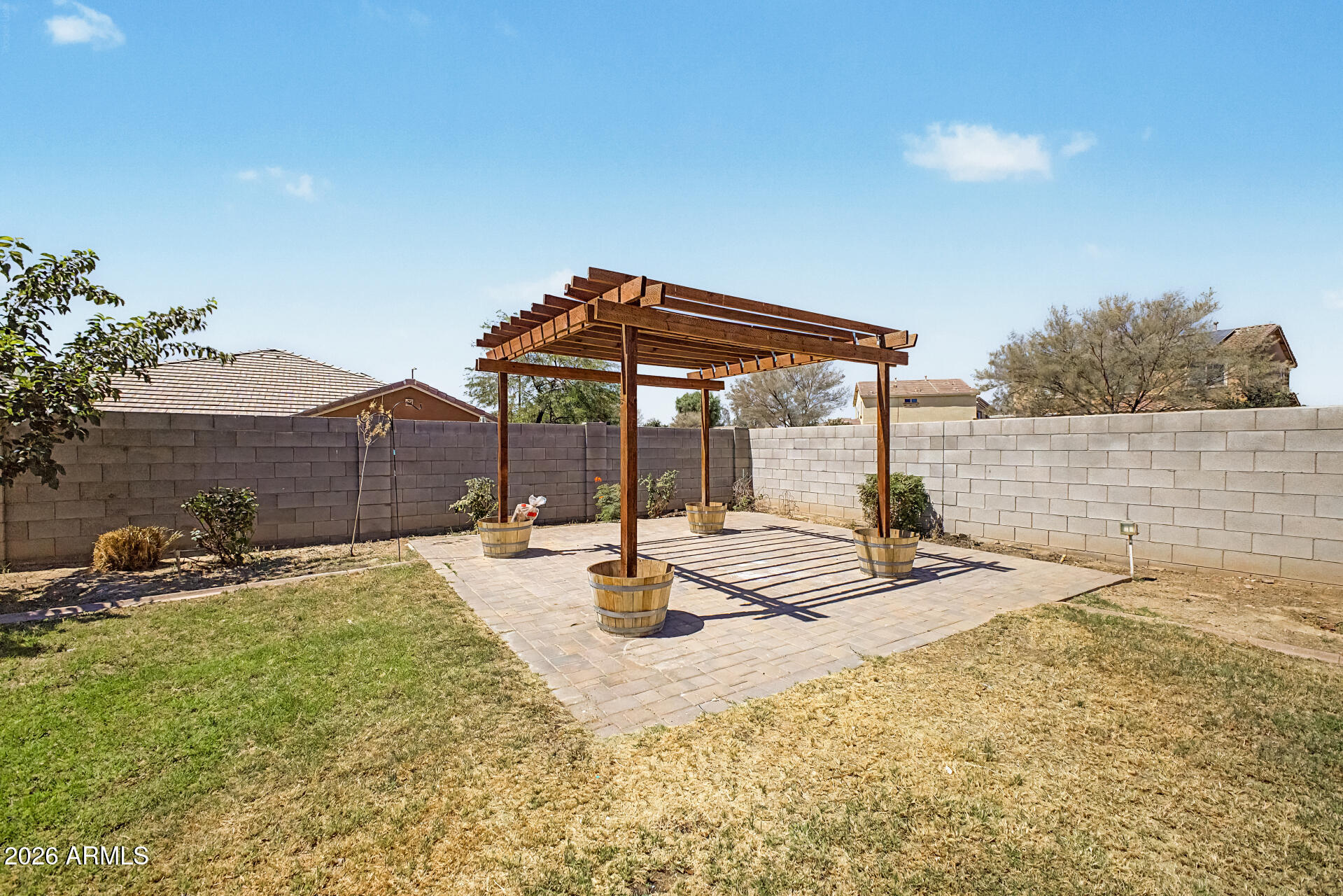 DESERT OASIS - Residential