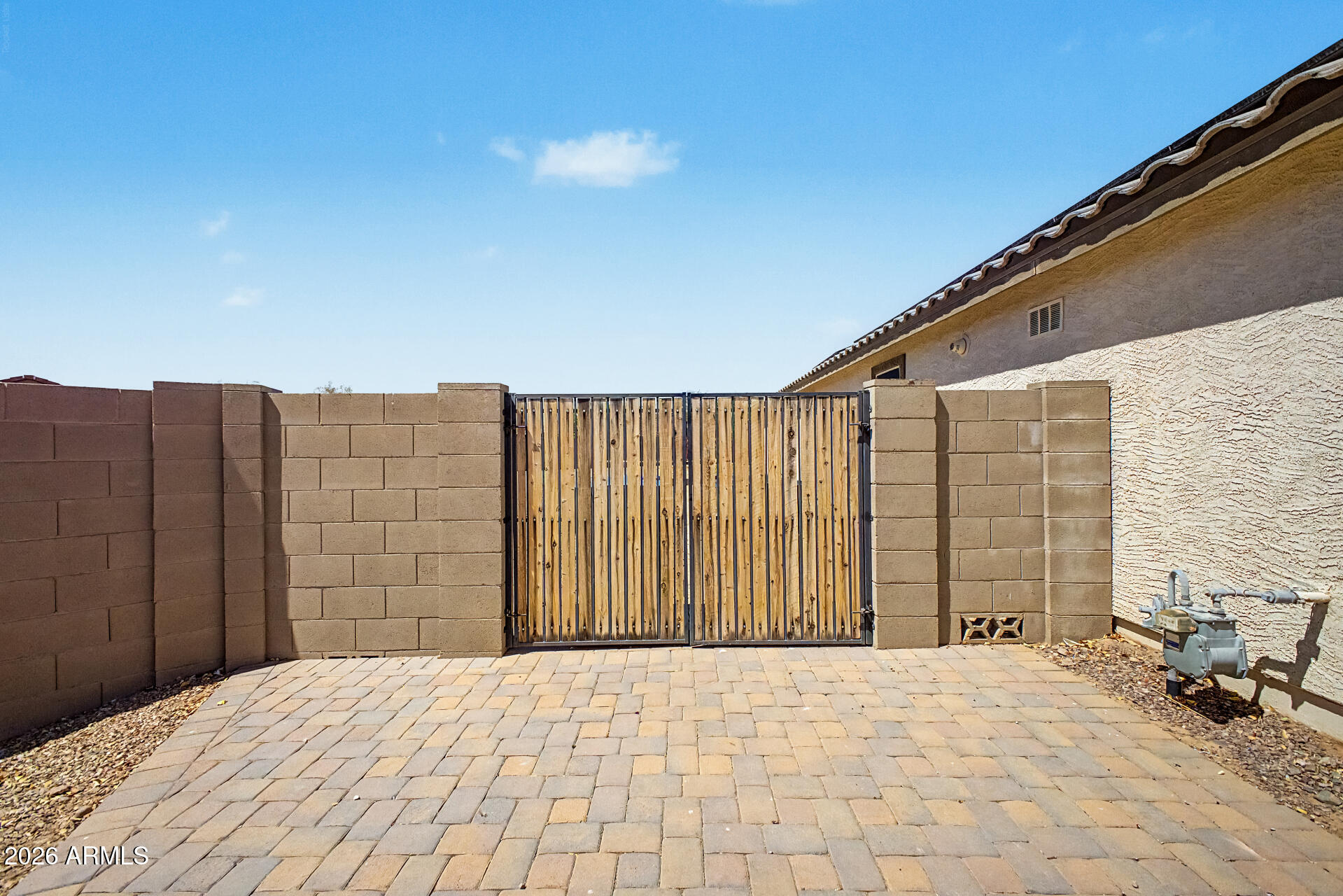 DESERT OASIS - Residential