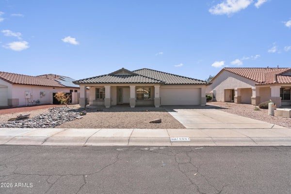 10001 W POTTER DR, PEORIA, AZ 85382 - Image 3fec6ba89ff1166bdb35135fdf15d3d9/3366856465