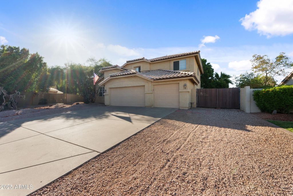 Photo of 4337 E Desert Lane, Gilbert, AZ 85234 (MLS # 6934083)