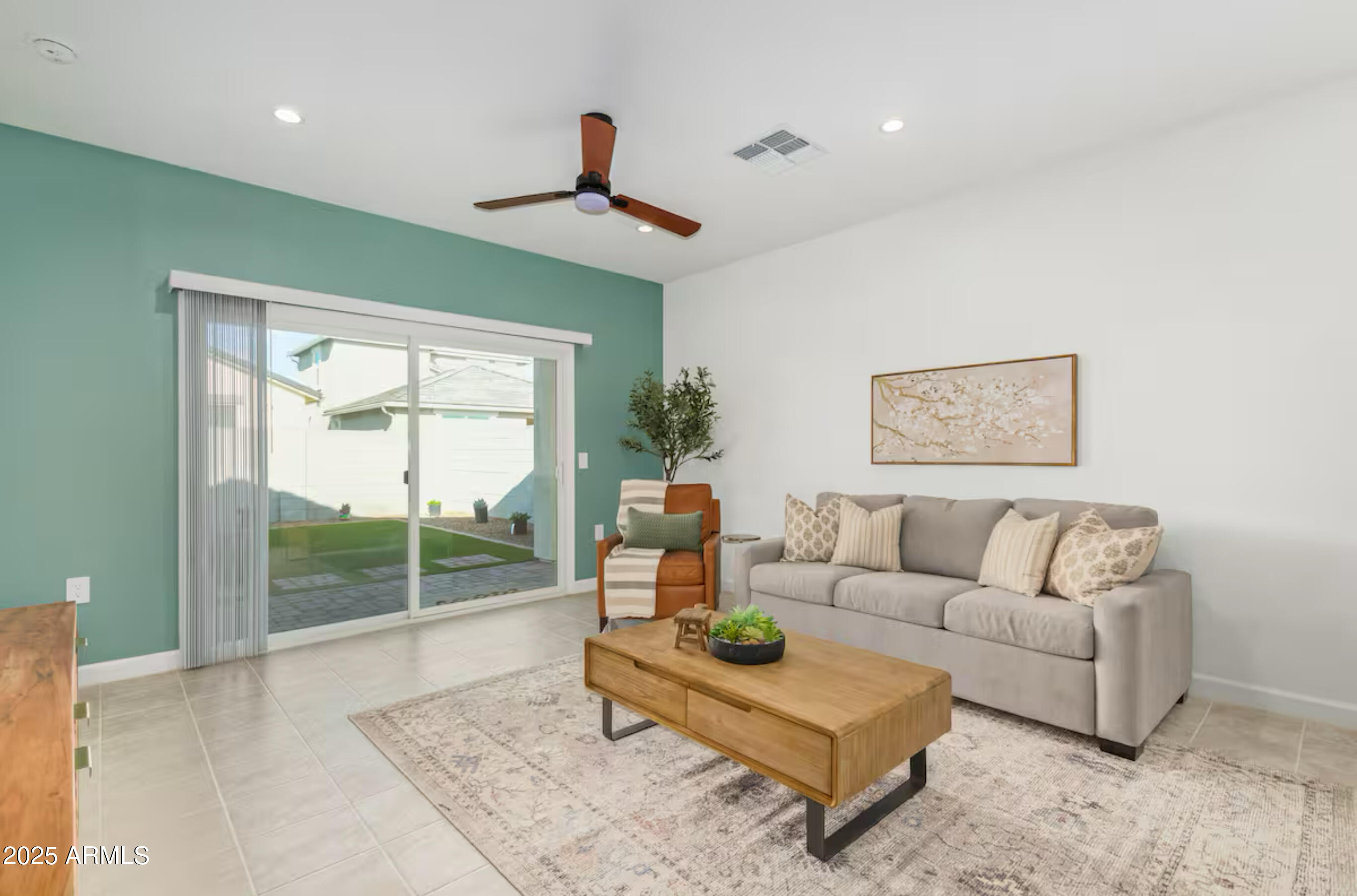 3350 W SPAULDING Avenue