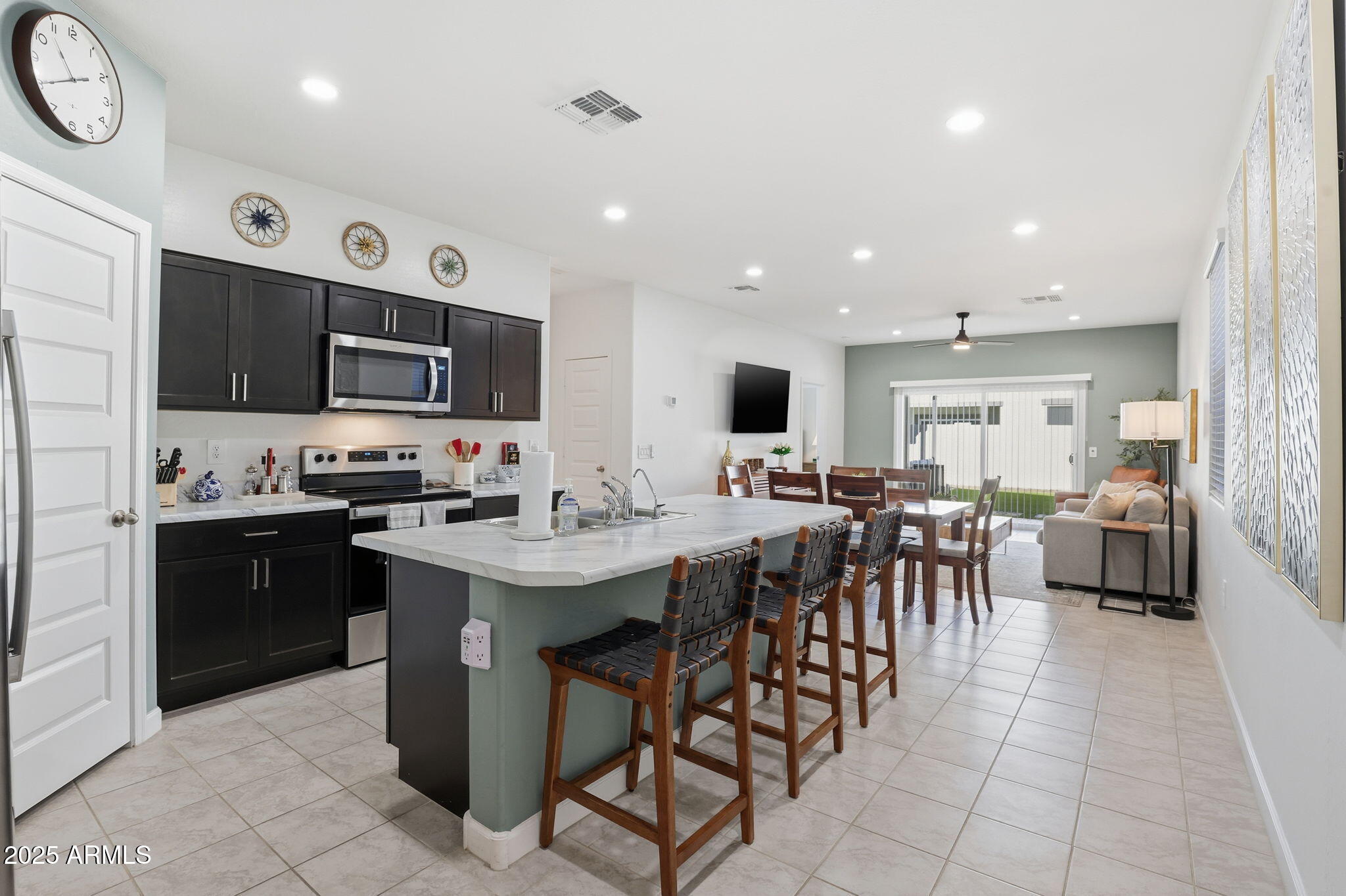 3350 W SPAULDING Avenue