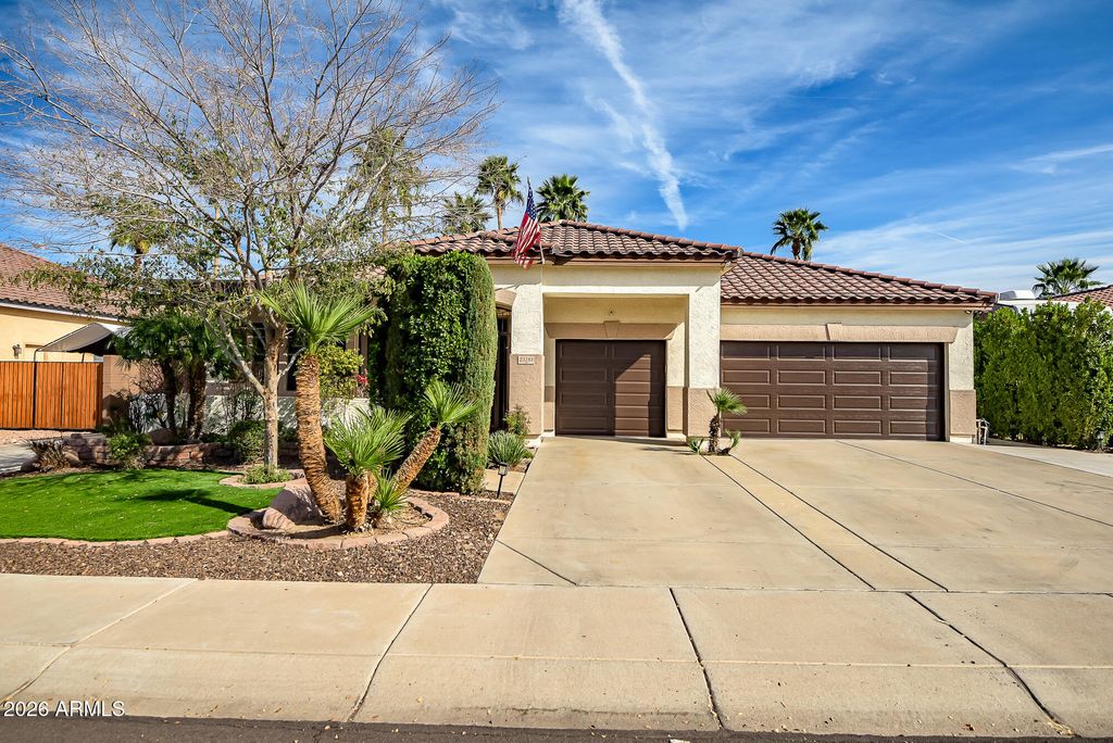 Photo of 23183 N 106th Drive, Peoria, AZ 85383 (MLS # 6984760)