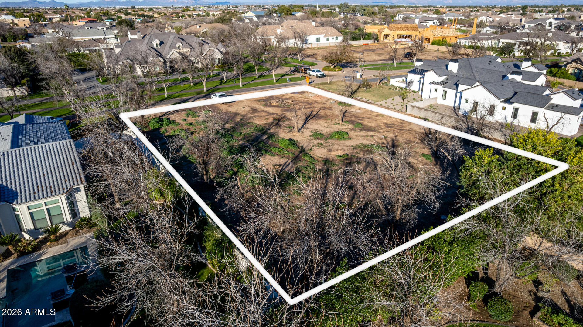 20241 E VIA DE ARBOLES -- 131