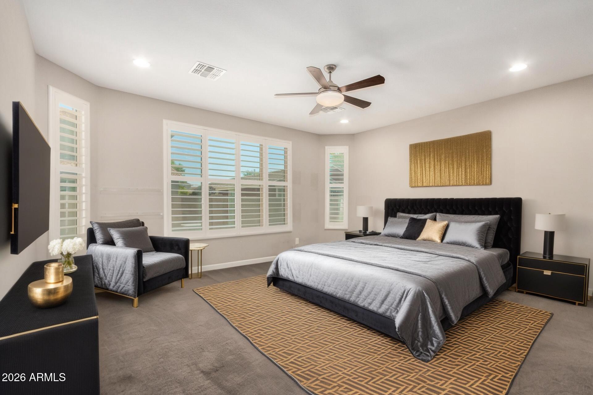 4229 E MESQUITE Street