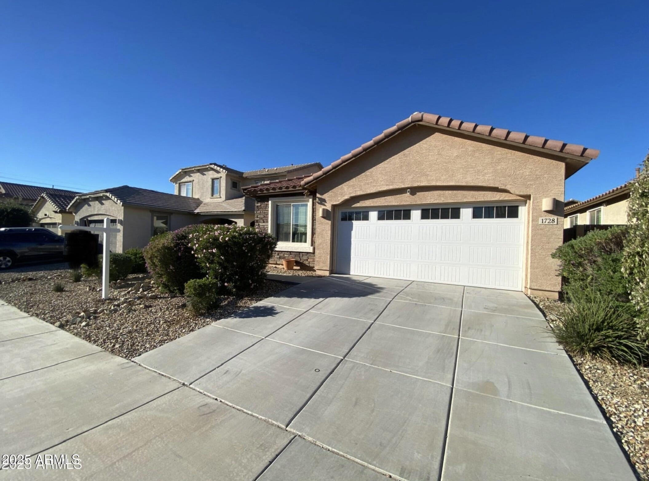 Homes for Sale in Queen Creek Arizona 1 1728 W COTTONWOOD Lane