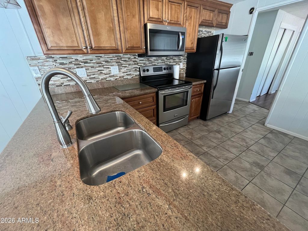 Photo of 10960 N 67th Avenue #33, Glendale, AZ 85304 (MLS # 7003273)