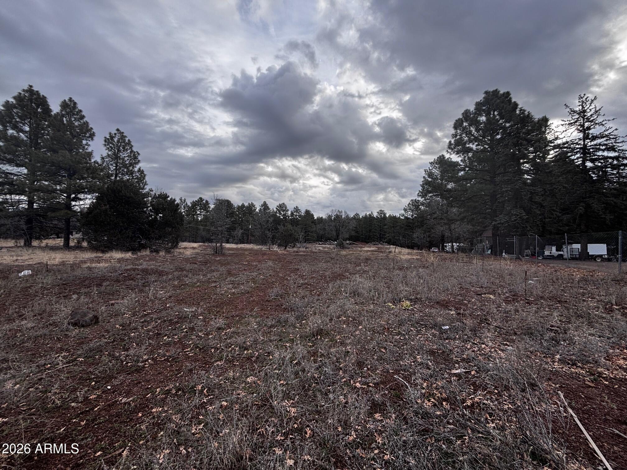 21230027B W White Mountain Blvd -- 67B